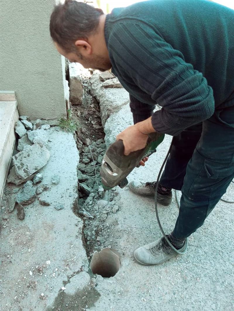 K�� Sonras� Sitemizin Bozulan Yollar�n�n Tamirine Ba�lad�k.