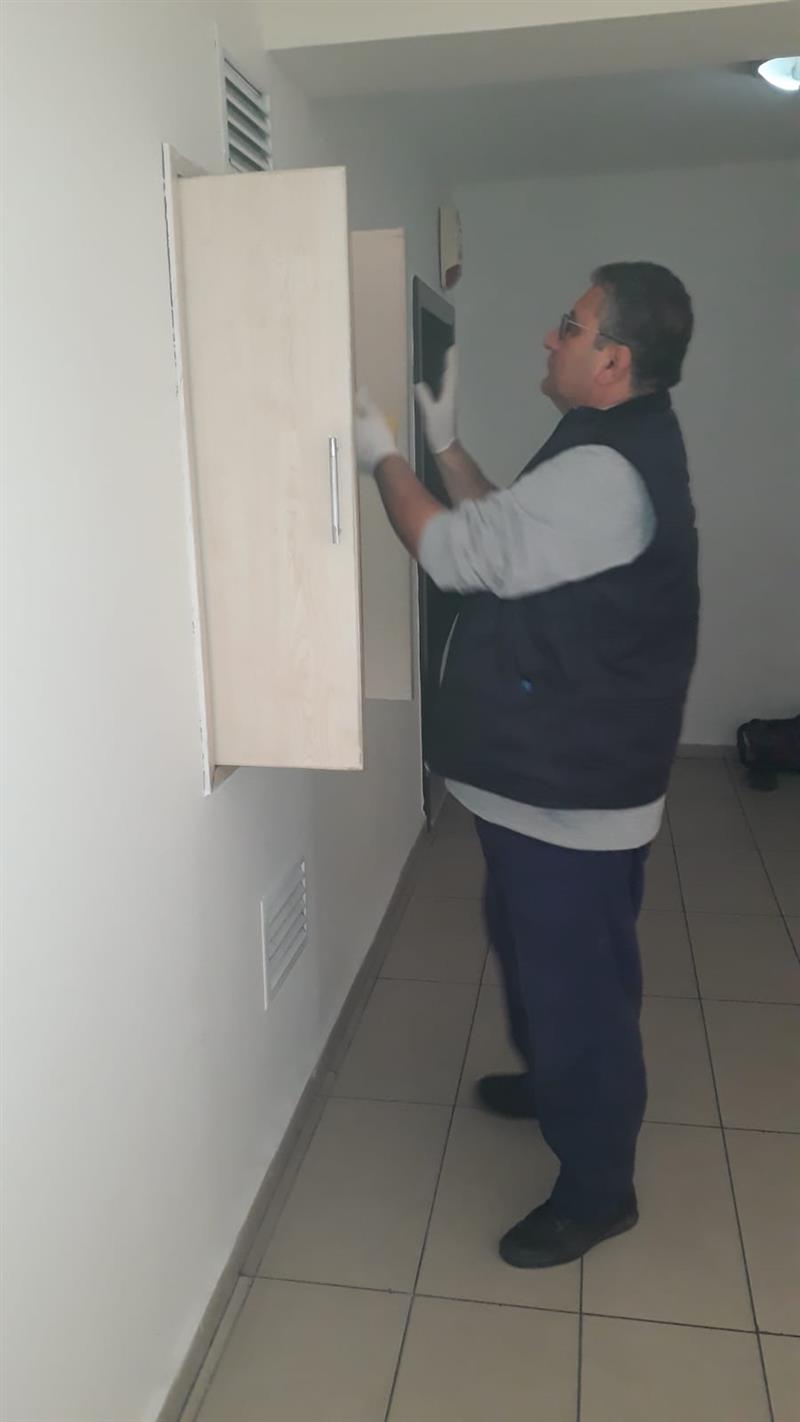 Bloklar�n Otoparklar�n� Rutin Olarak Y�k�yor Ve Dezenfekte Ediyoruz.Y�netim