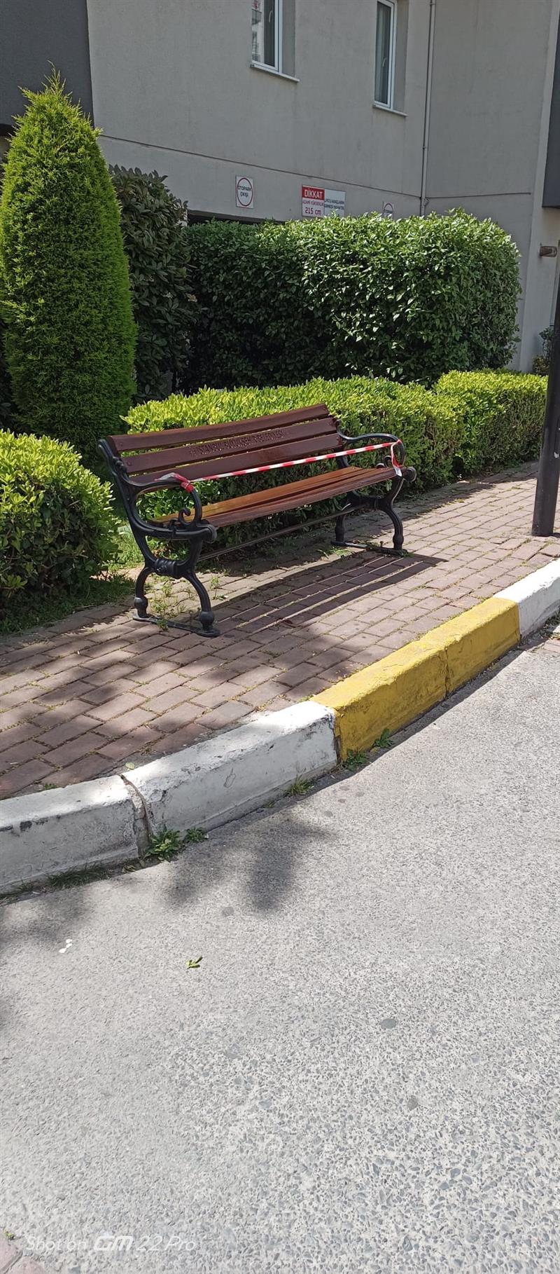 Sitemizdeki Demirba�lar�n Boyalar�n� Yeniliyoruz.