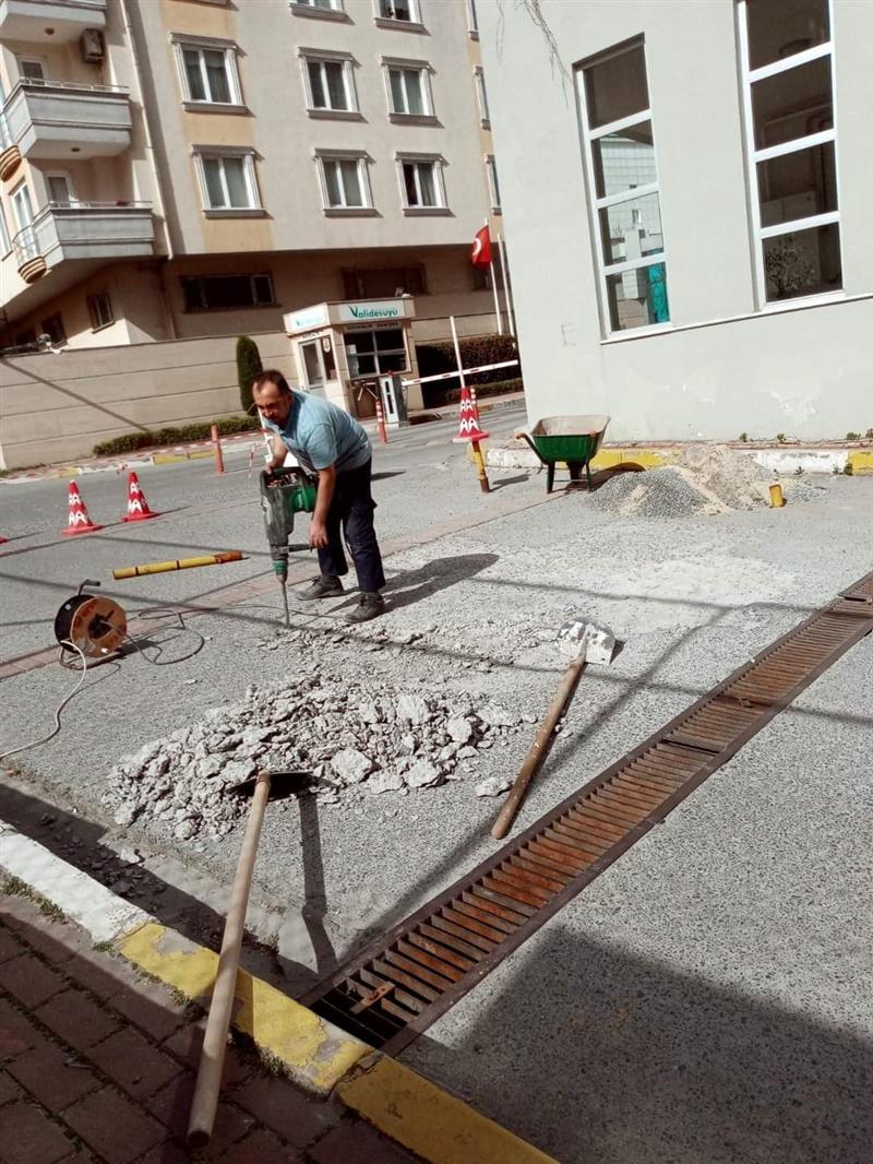 K�� Sonras� Sitemizin Bozulan Yollar�n�n Tamirine Ba�lad�k.